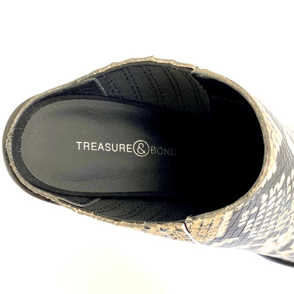 NWOT Pointed Toe Faux Snake Skin Slip-On Mule 8.5 - Picture 2 of 7